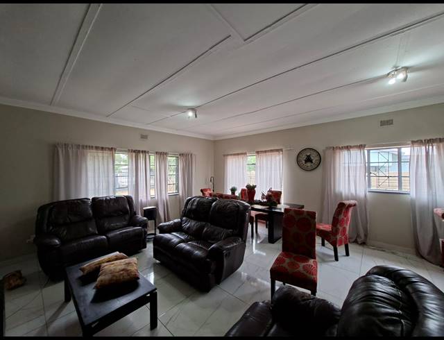 3 BEDROOM HOUSE FOR SALE IN THREE RIVERS